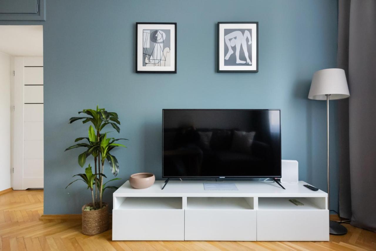 Nowogrodzka Grey Apartment Варшава Экстерьер фото